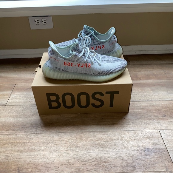 YEEZY BOOST 350 V2 blue tint size 10.5